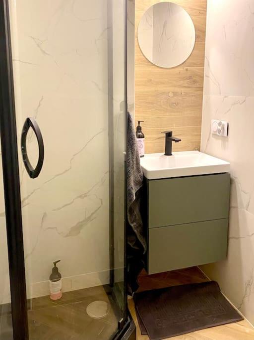 Apartment Close To Metro, 8 Minutes To Centrum And Near Airport Varsovia Exterior foto