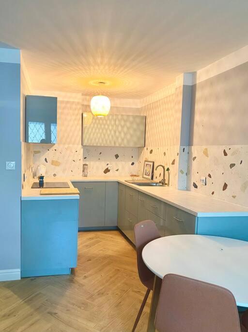 Apartment Close To Metro, 8 Minutes To Centrum And Near Airport Varsovia Exterior foto